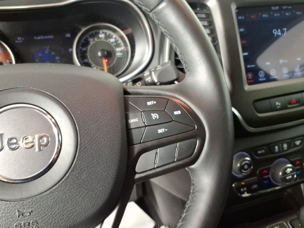 Used 2019 Red Jeep Trailhawk image 16
