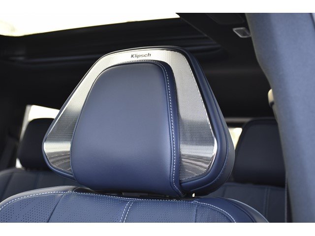 New 2026 2T RADIANT WHIT INFINITI Sport 4WD image 29