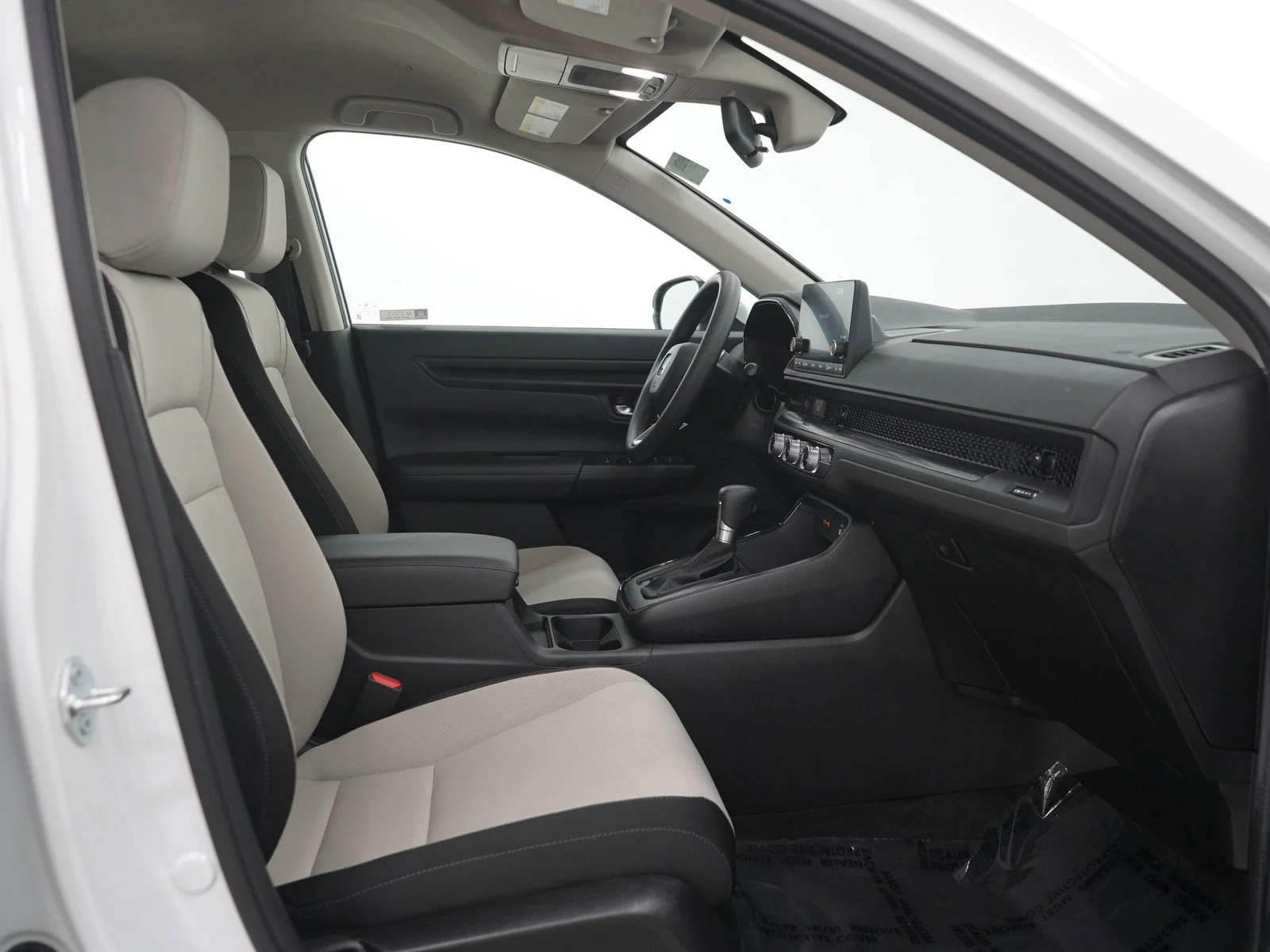Used 2024 White Honda Sport Utility LX AWD Variable image 12