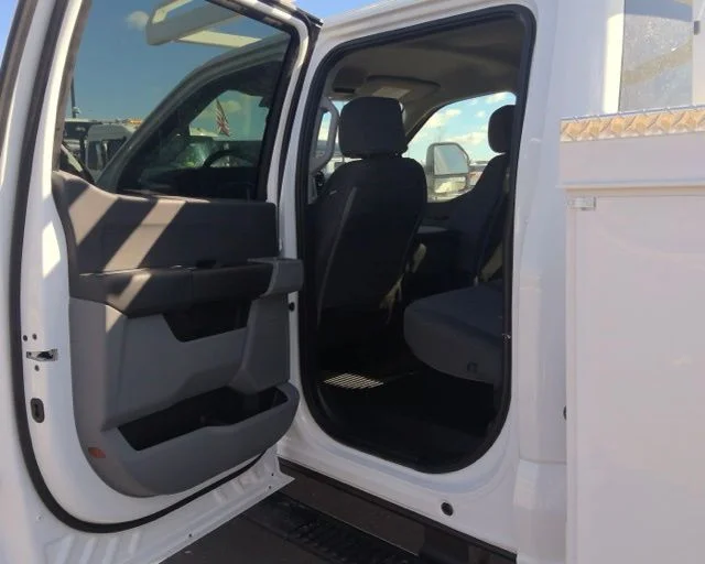 New 2026 Oxford White Ford XL image 13