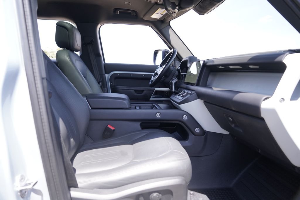 Used 2022 Silver Land Rover XS Edition image 22