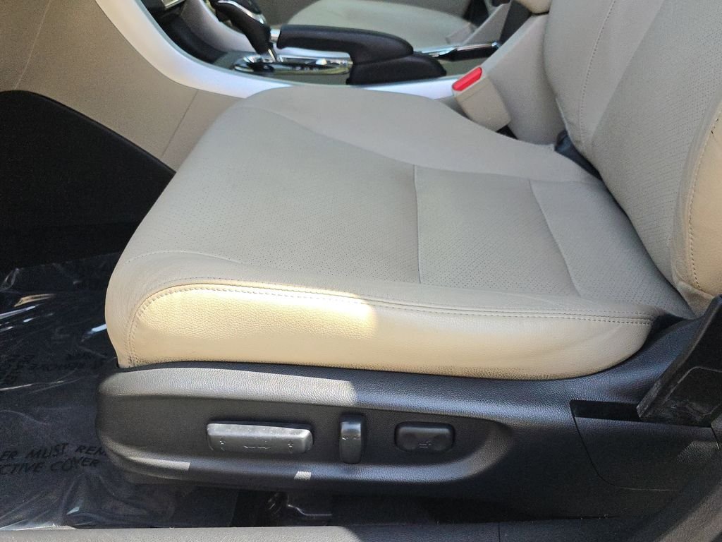 Used 2015  Honda EX-L image 19