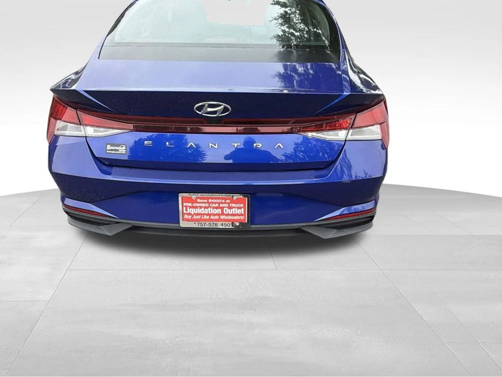 Used 2023 Blue Hyundai SEL image 8