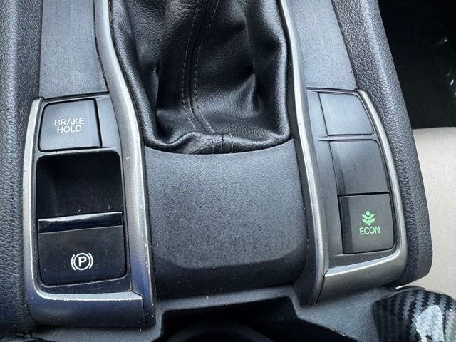2018 Honda Civic Hatchback Sport - Photo 21