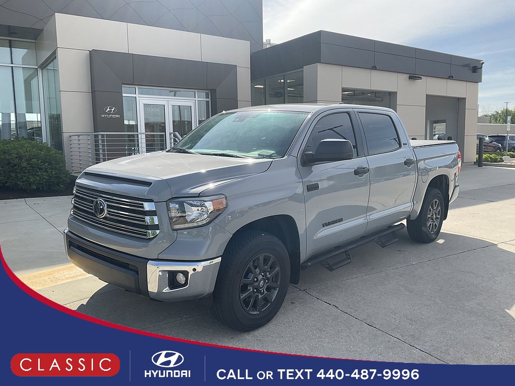 2021 Toyota Tundra SR5 5.7L 4WD Crew Max Short Bed's photo