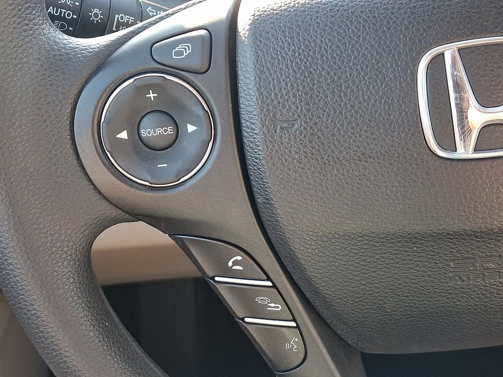 Used 2014 Red Honda EX image 23