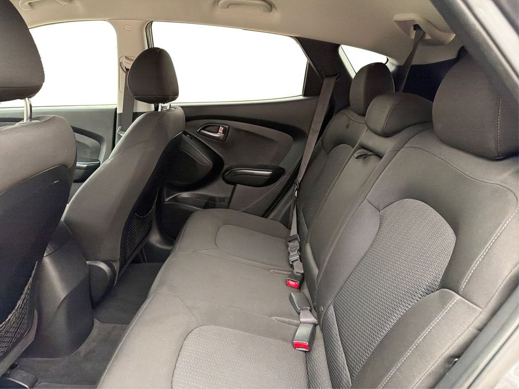 Used 2015 Shadow Grey Metallic Hyundai GLS image 11