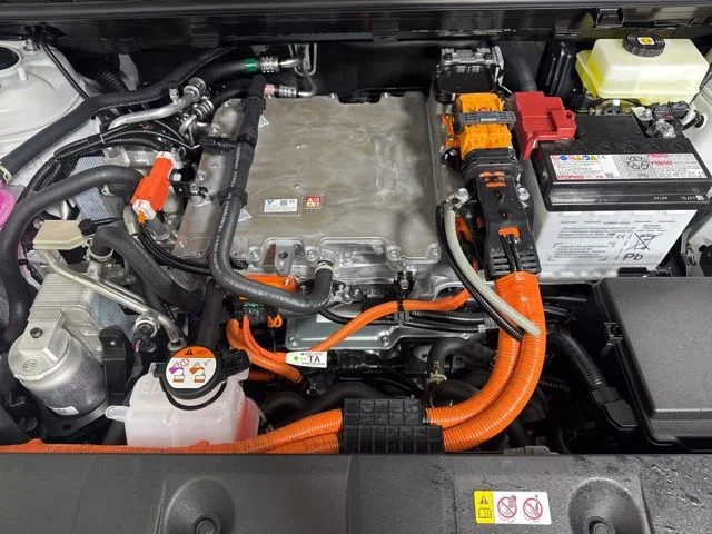 New 2026 Wind Chill Pearl <sup>1</sup> Toyota  SE image 9
