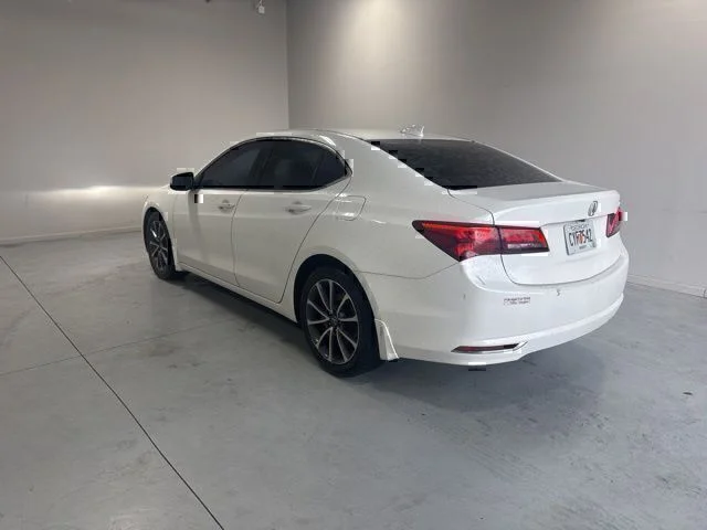 Used 2015 White Acura V6 Tech image 31
