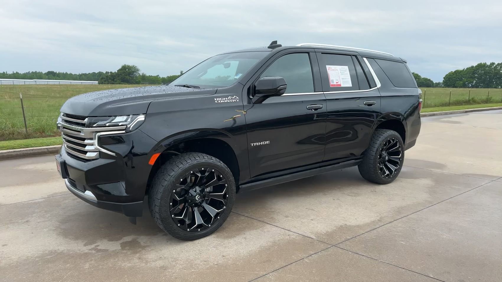 Used 2023 Black Chevrolet High Country image 5