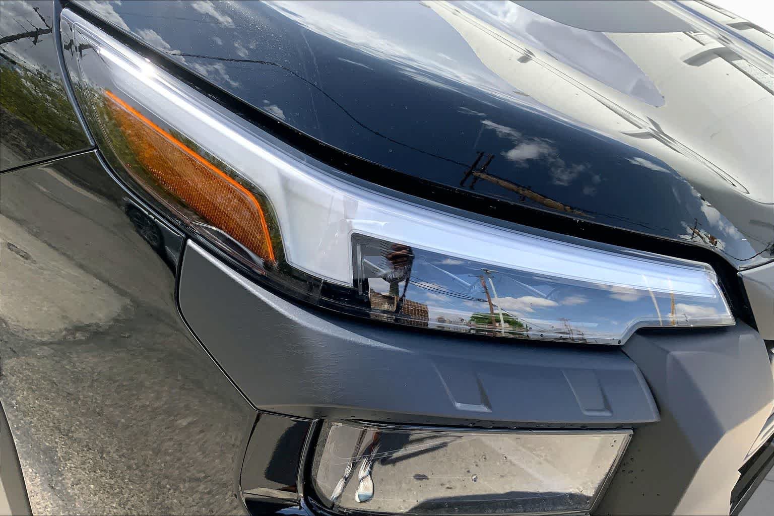 New 2026 CRYSTAL BLACK SILICA Subaru Wilderness image 13