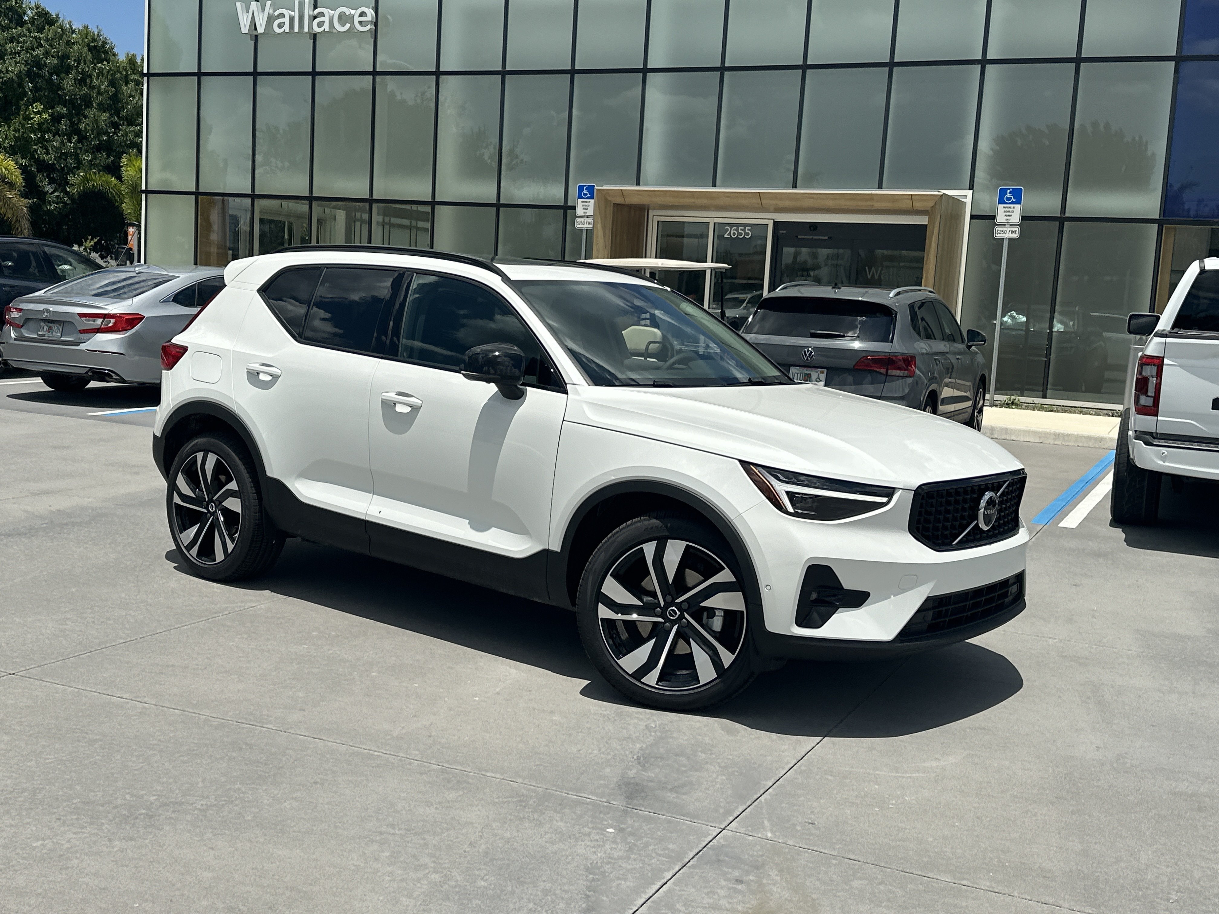 New 2026 Crystal White Volvo Ultra image 2