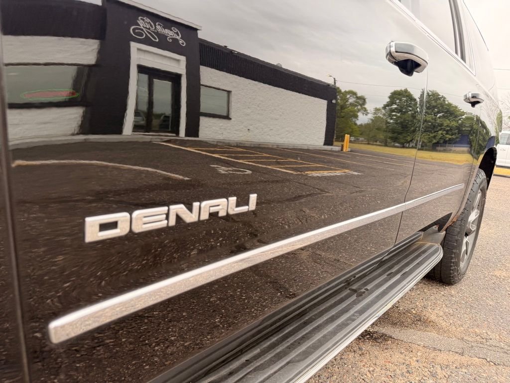 Used 2017 Black GMC Denali image 17