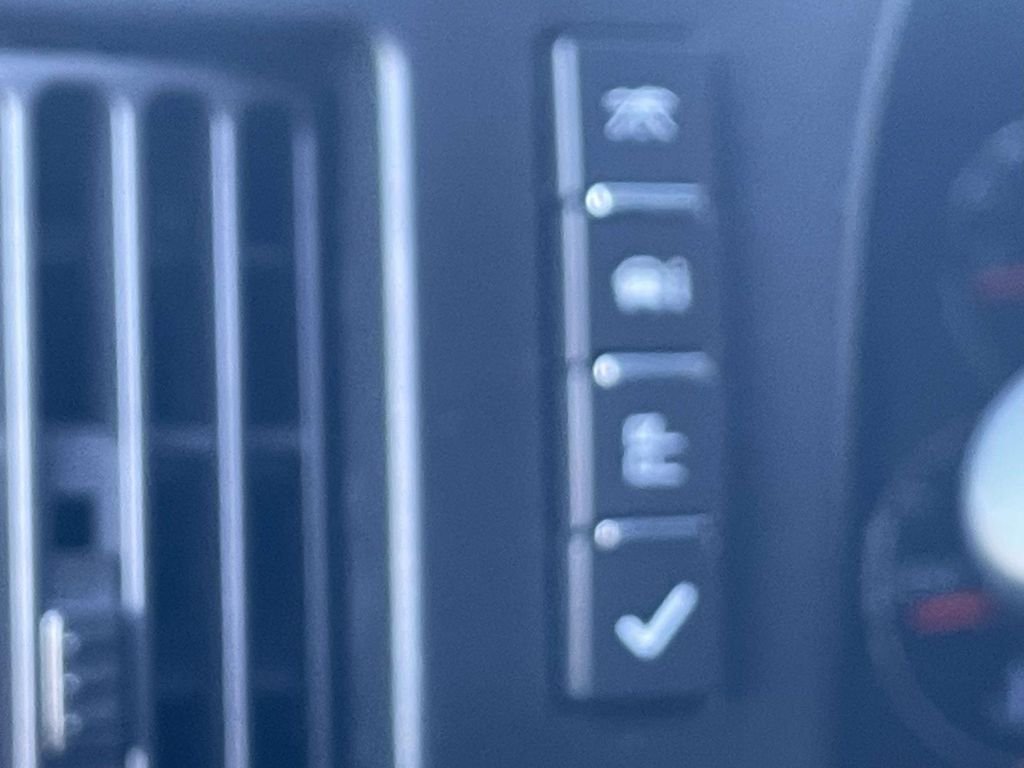 2017 Chevrolet Express Passenger LS - Photo 18
