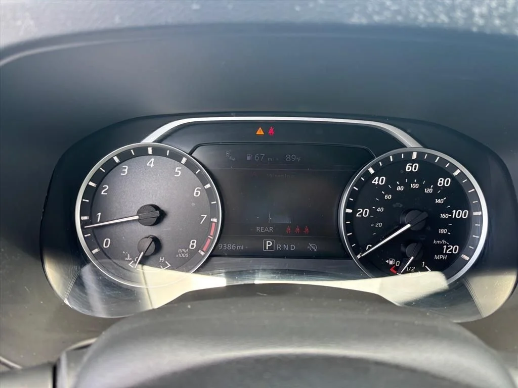 Used 2025 White Nissan SV image 7