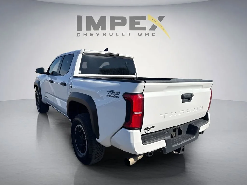 Used 2024 White Toyota SR5 image 3