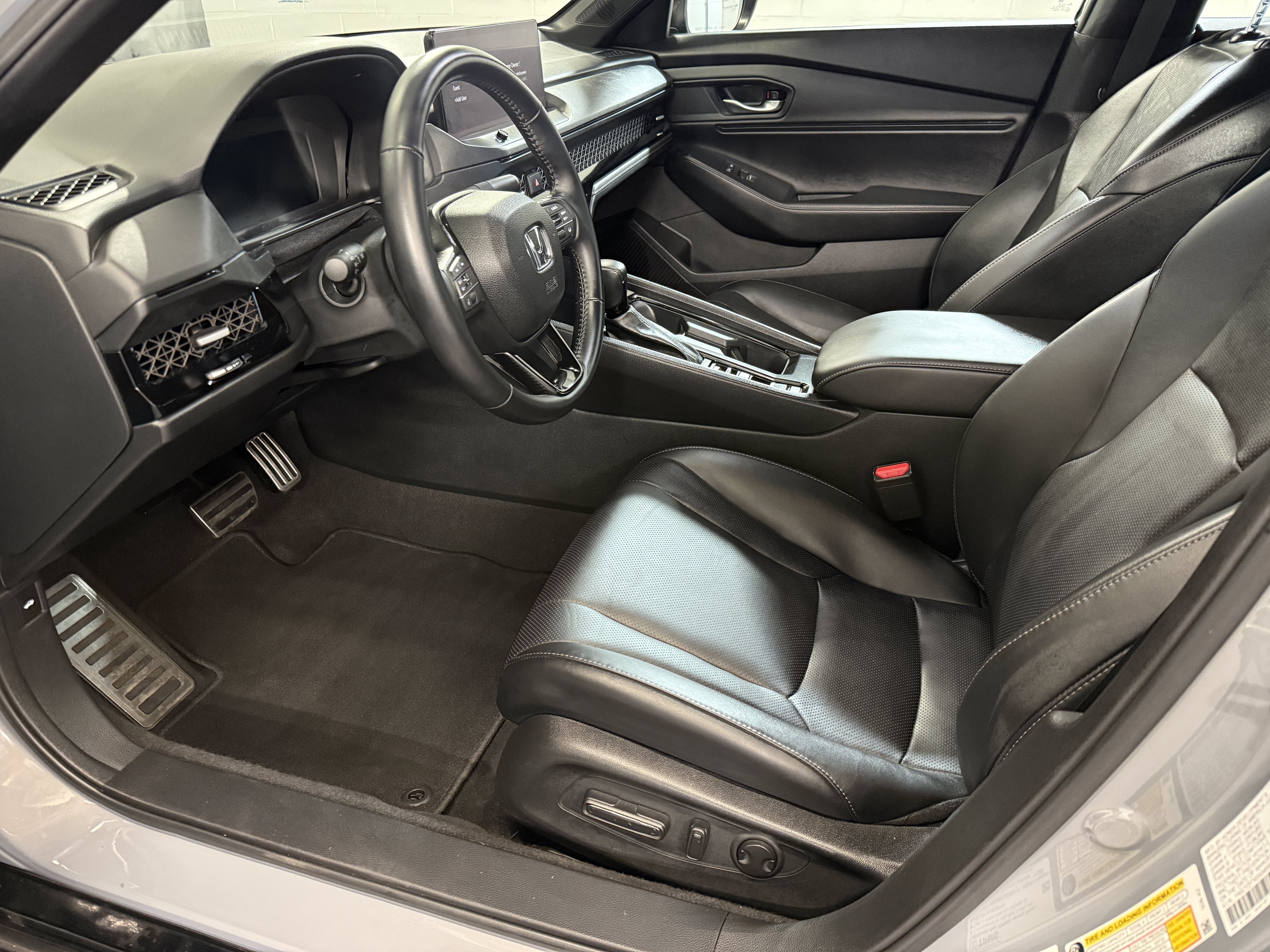 Certified Used 2025 Urban Gray Pearl Honda Sport-L image 14