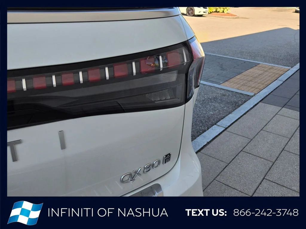 New 2027 RADIANT WHITE INFINITI Luxe 4WD image 13