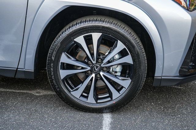 2026 Lexus UX Hybrid 300h F Sport Design - Photo 11