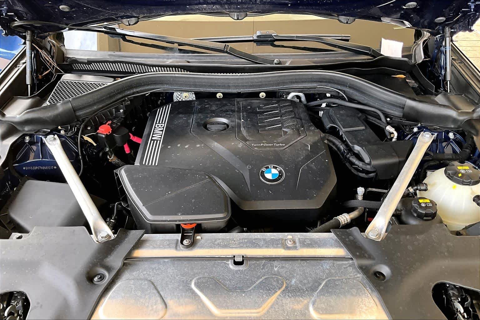Used 2022 Phytonic Blue Metallic BMW xDrive30i image 30