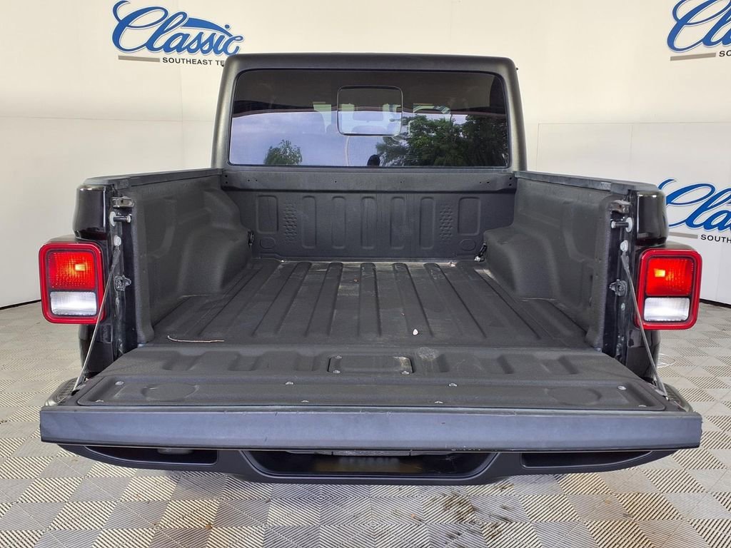 Used 2024 Black Clearcoat Jeep Sport S image 8