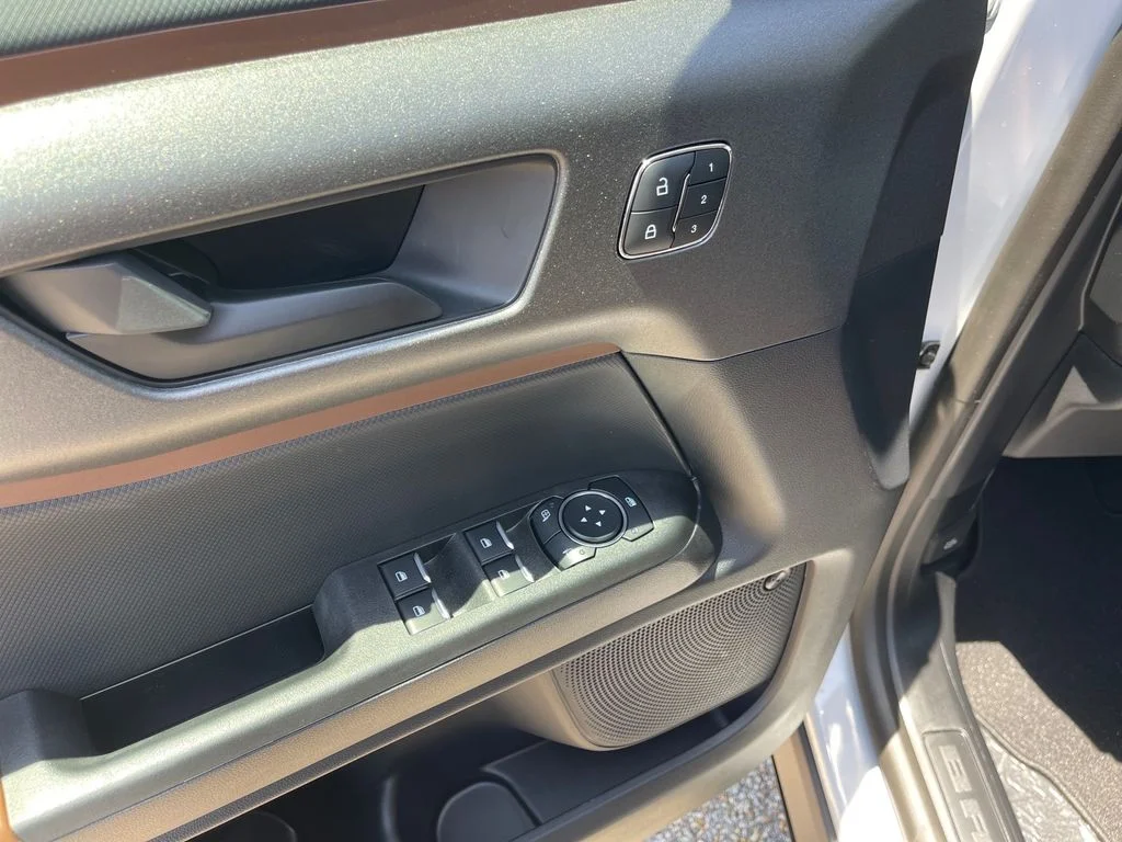 New 2026 Space White Metallic Ford Outer Banks® image 5