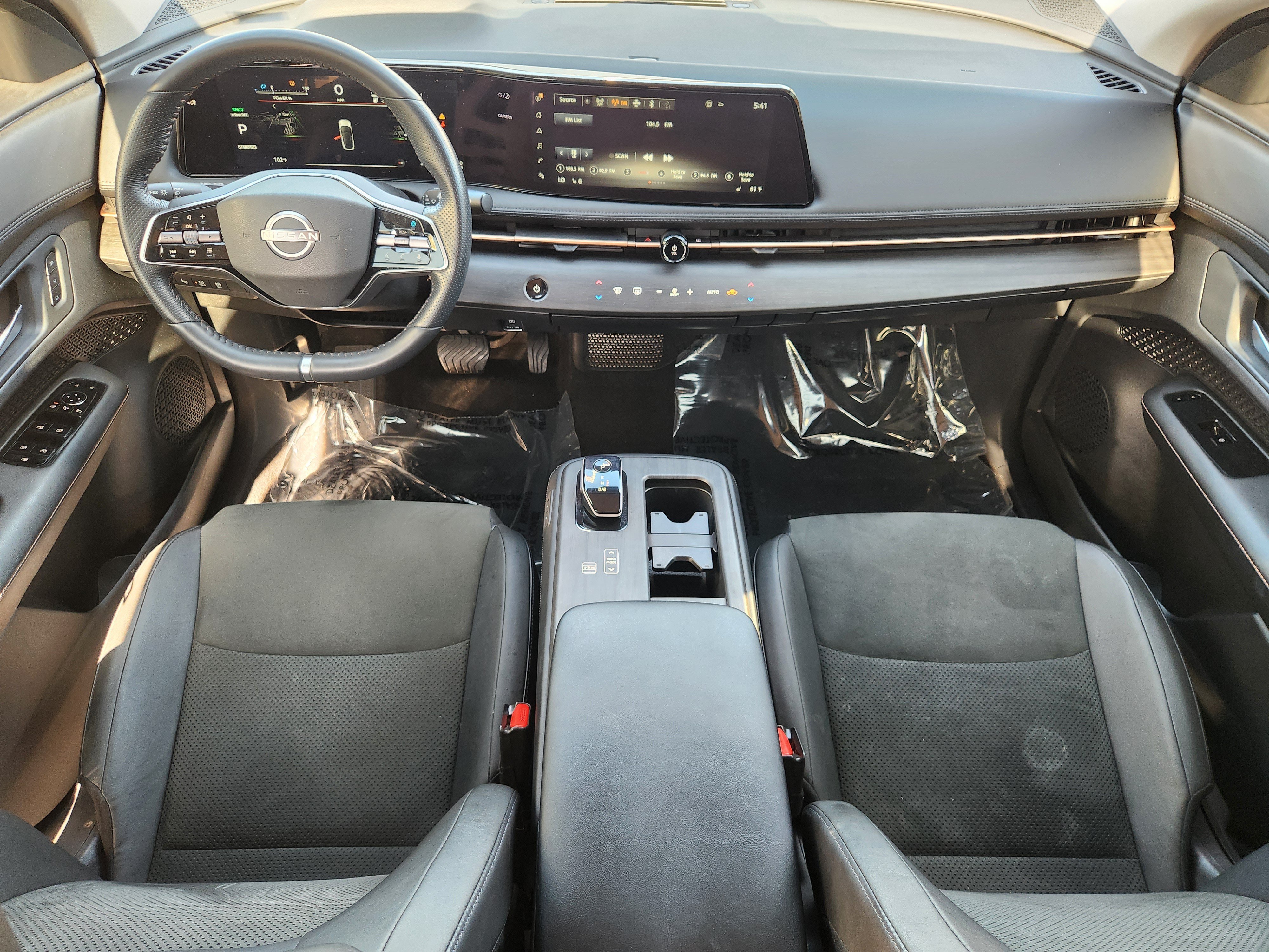 Used 2023 Gun Metallic Nissan Engage image 25