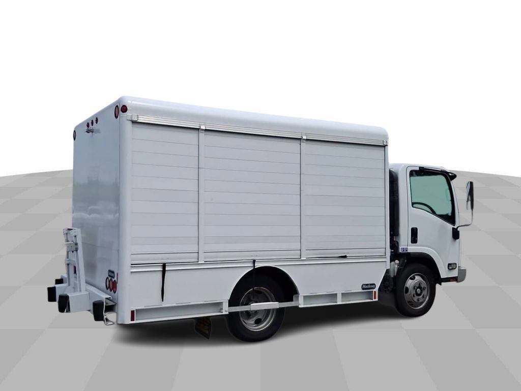 Used 2016 White Isuzu IBT PWL image 4