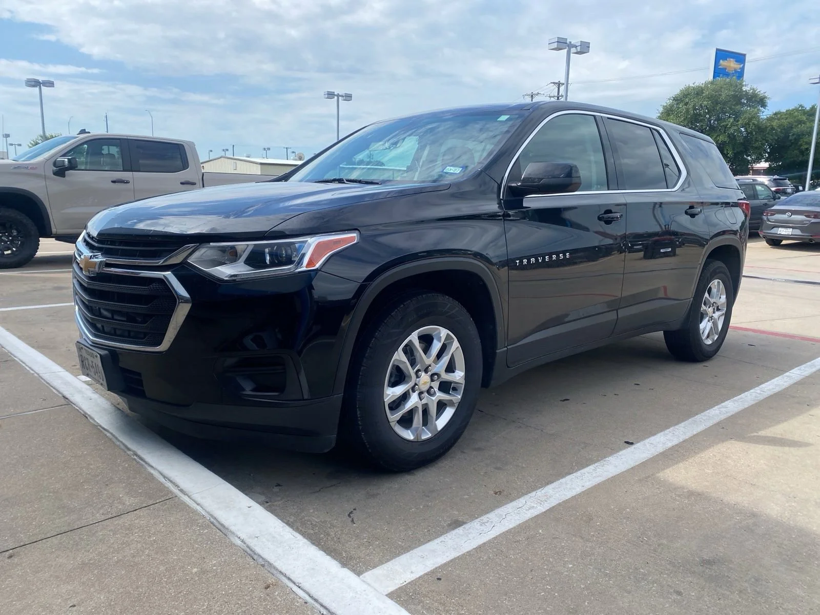 Used 2021 MOSAIC BLACK METALLIC Chevrolet LS image 4