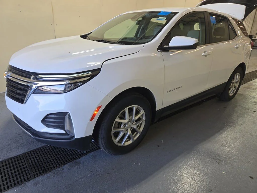 Used 2024 White Chevrolet LT image 2
