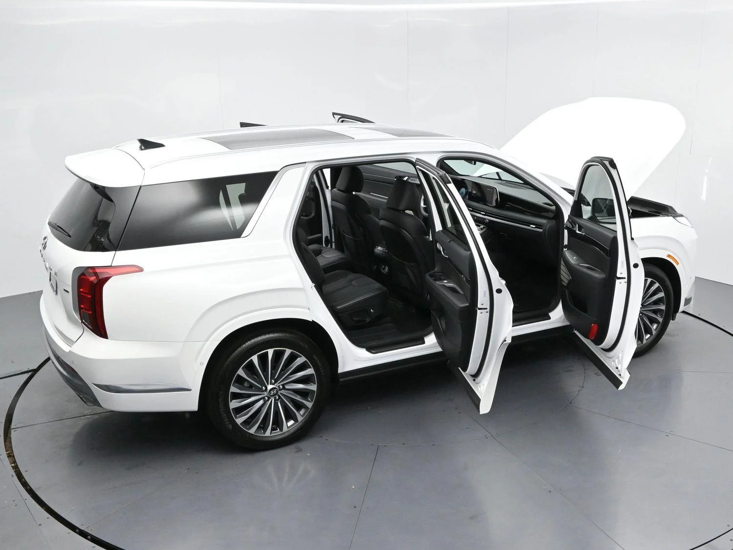 Used 2024 Hyper White Hyundai Calligraphy image 41