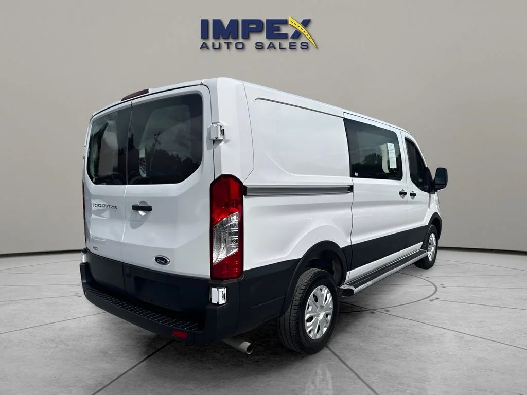 Used 2025 White Ford Base image 3