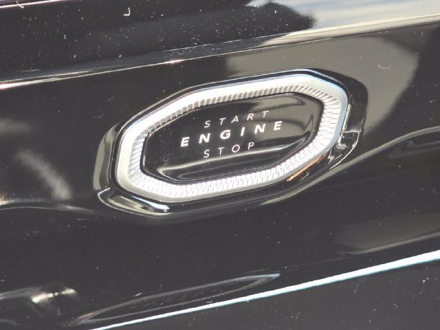 New 2027 High-Gloss Black Paint Jeep Limited Reserve image 20