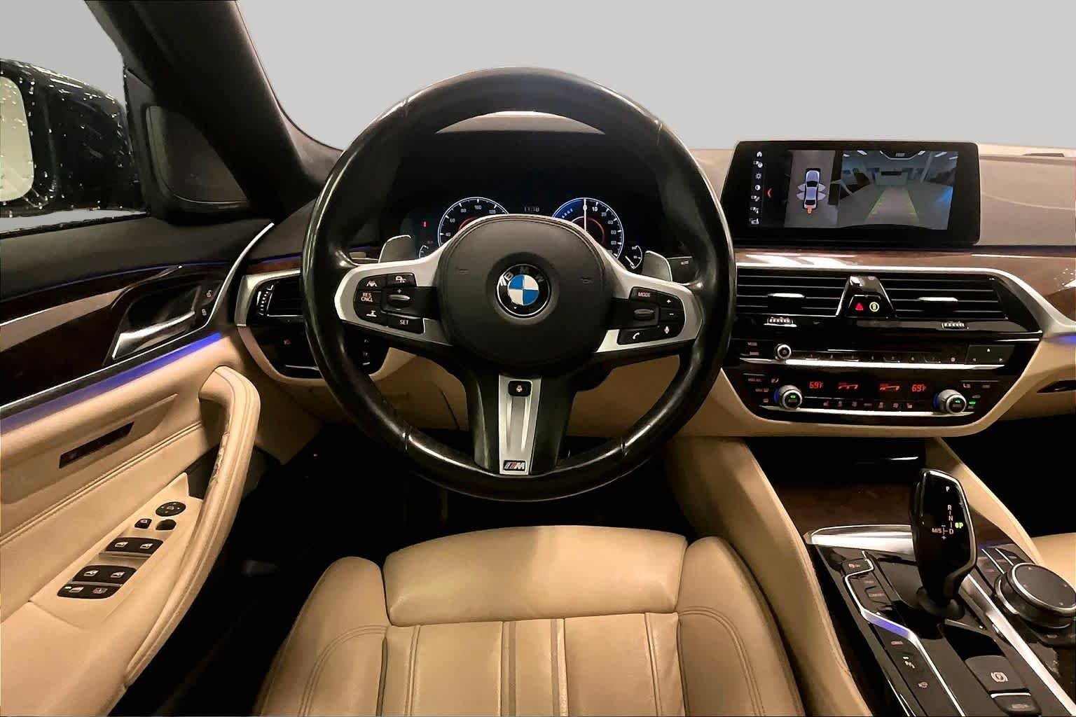 Used 2019 Mediterranean Blue Metallic BMW 530e iPerformance image 5