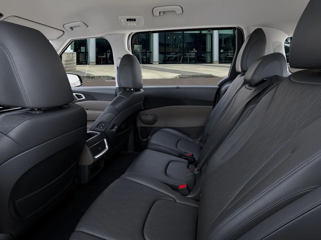 New 2026 Ivory Silver Kia EX image 18