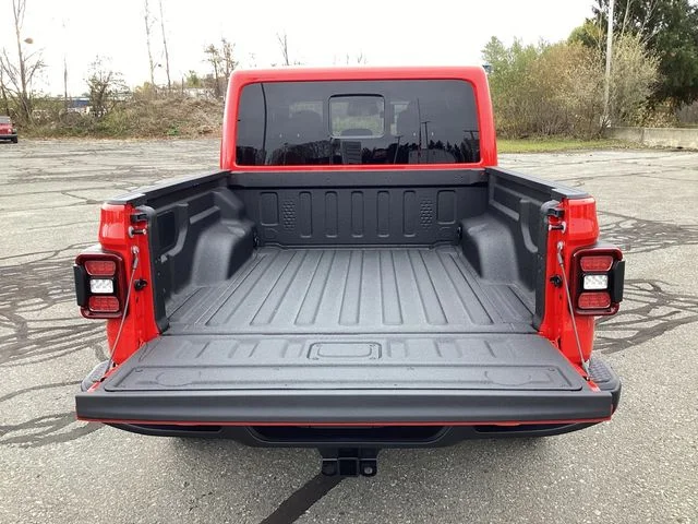 New 2026 Firecracker Red Clearcoat Jeep MOJAVE 4X4 image 20