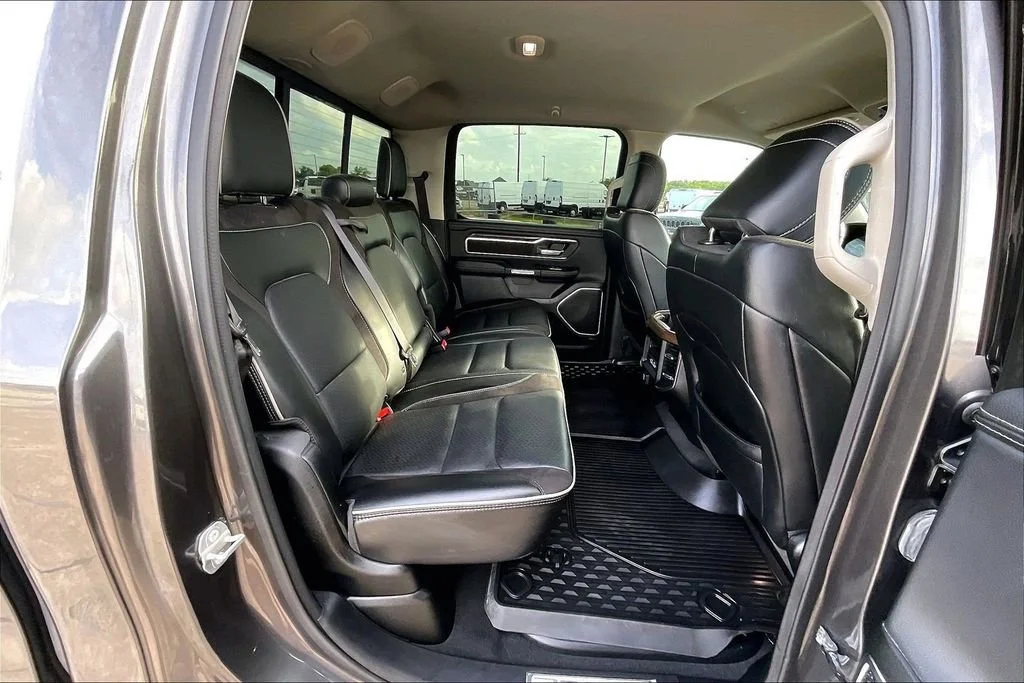 Used 2022  Ram Laramie image 21