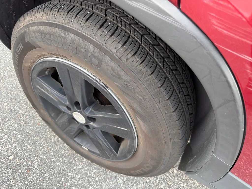 Used 2018 Red Chevrolet LT image 9
