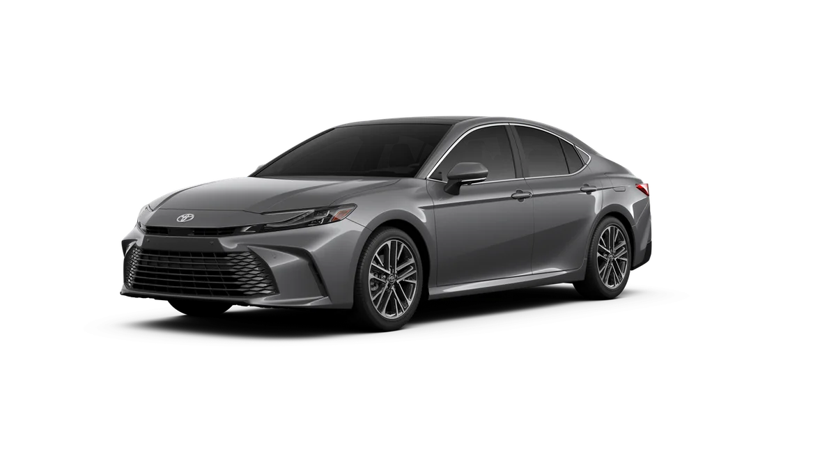 2026 Toyota Camry XLE Hybrid's photo