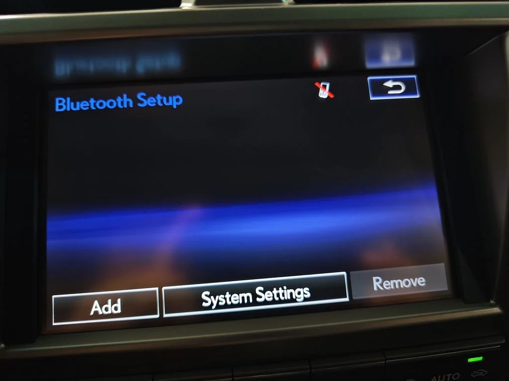 Used 2017 White Lexus 460 Luxury image 23