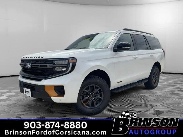 New 2027 Star White Metallic Tri-Coat Ford Tremor® image 23