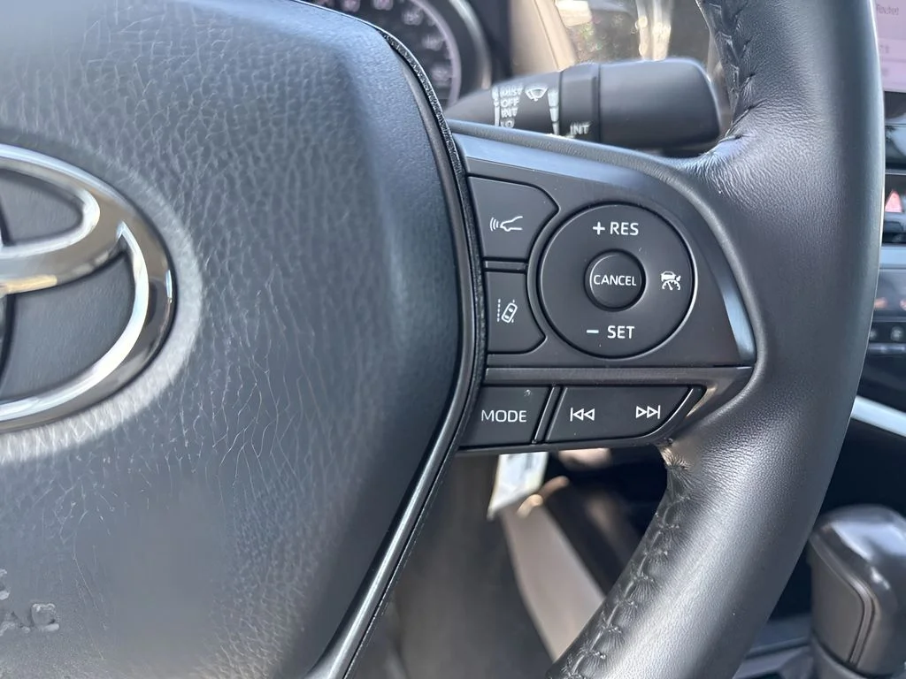 Used 2022 Silver Toyota SE image 15