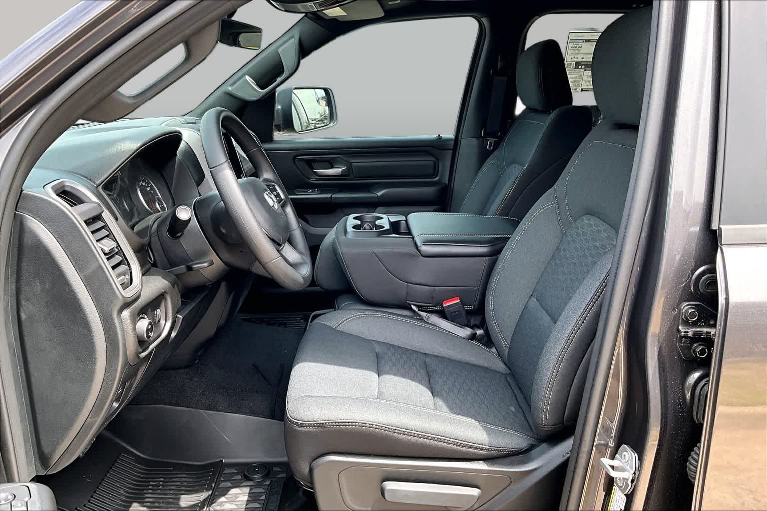 New 2026 Granite Crystal Metallic Clearcoat RAM Warlock image 10