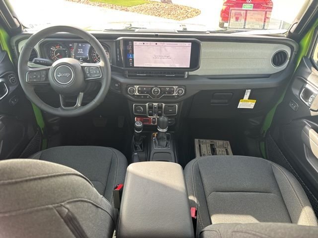 2025 Jeep Wrangler 4-Door Willys - Photo 13