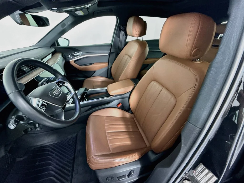 Used 2022 Mythos Black Metallic Audi Premium Plus image 5