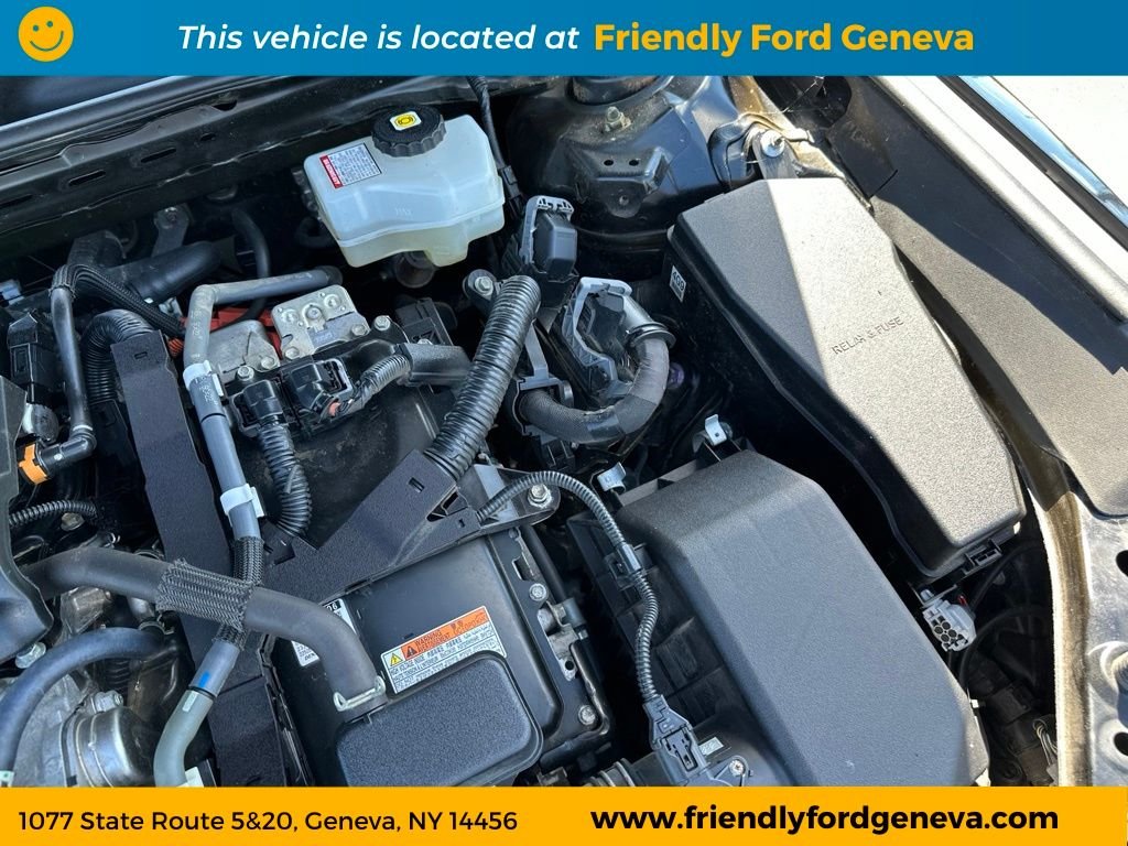 Used 2022 Black Toyota XLE image 22