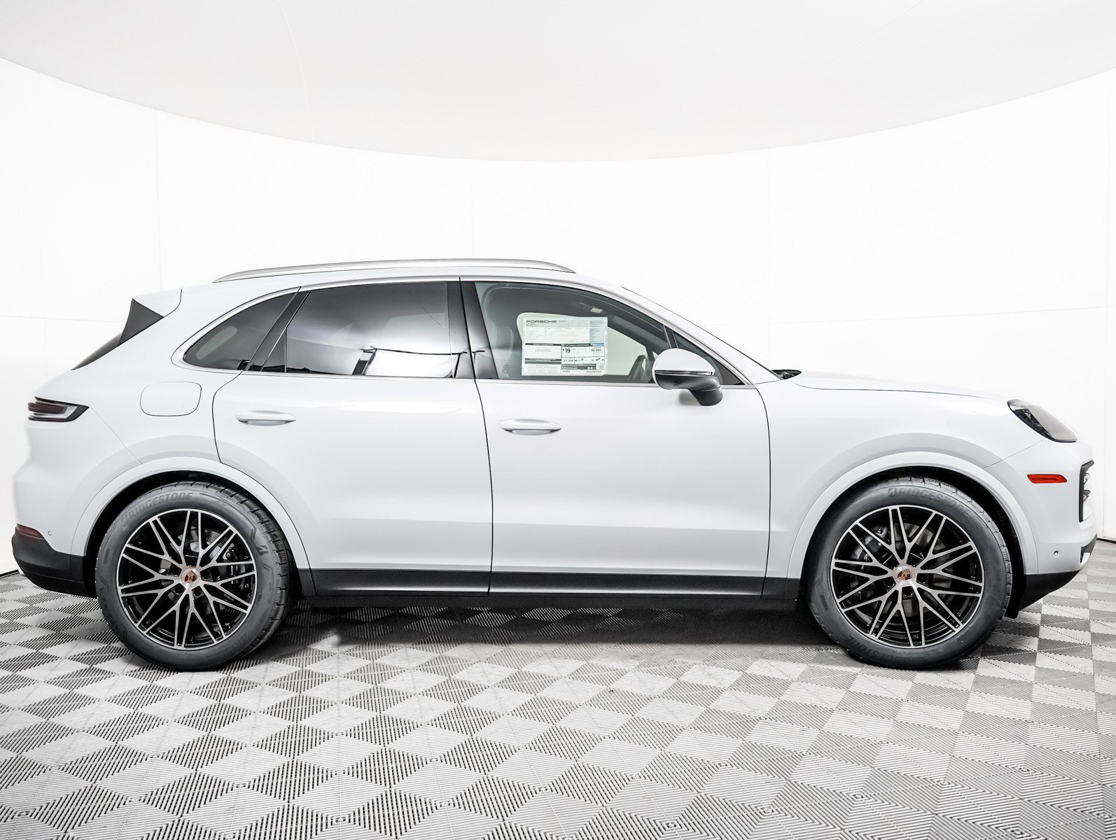 New 2026 CARRARA WHITE Porsche  image 9