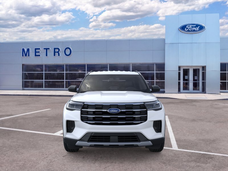 Used 2026 Star White Metallic Tri-Coat Ford Active image 7