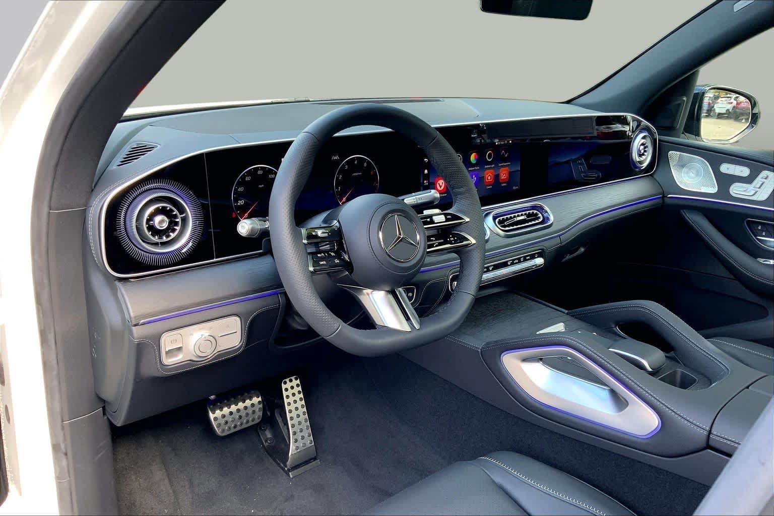 New 2027 MANUFAKTUR Moonlight White Metallic Mercedes-Benz GLE 450 image 9