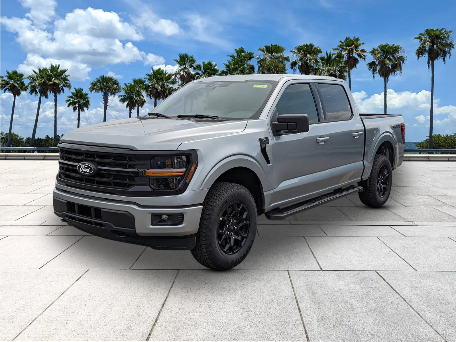 New 2026 Iconic Silver Metallic Ford XLT image 3